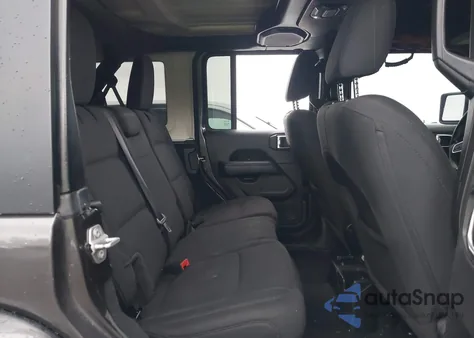 2020 Jeep Wrangler Unlimited Sahara 4X4 z USA, uszkodzony, nr VIN 1C4HJXEN3LW203429